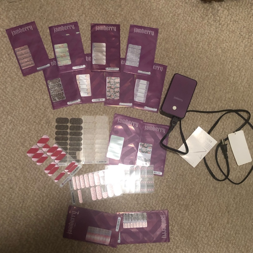 Jamberry lot with mini heater